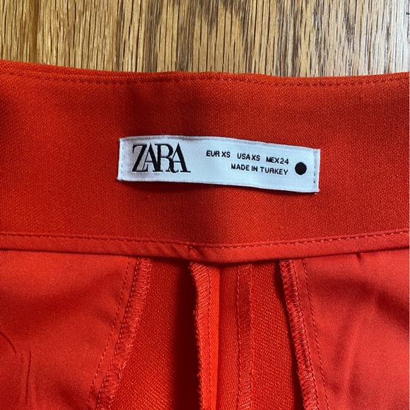 ZARA XS Burnt Orange High Waisted Tailored Pleated Shorts - Picture 5 of 5